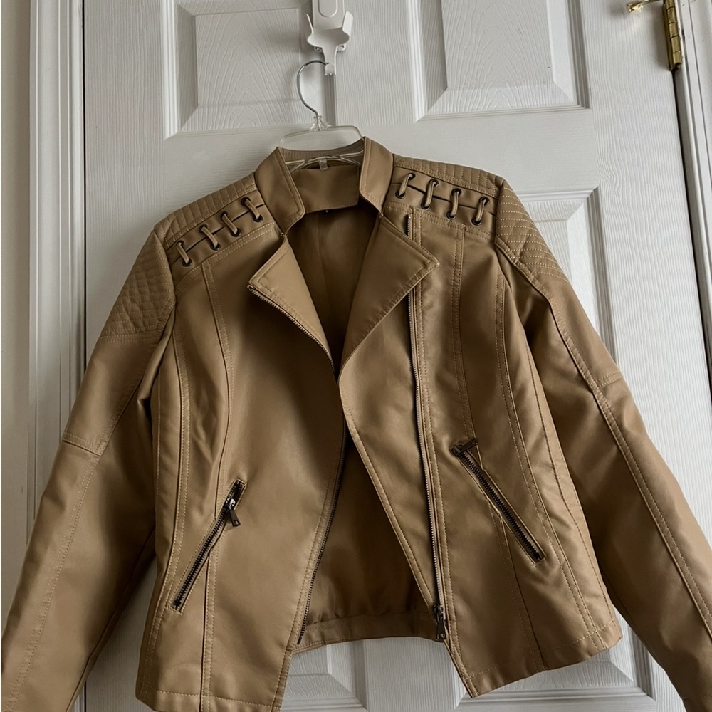 Women's Tan Jacket